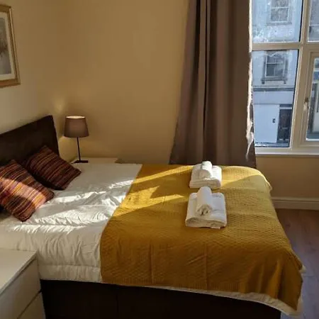 Lawrence House Apartment Bristol